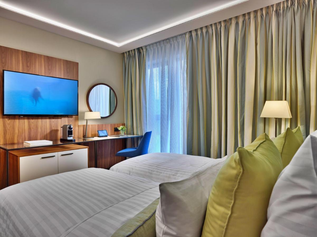 Est Grand Hotel Savoy Budapeşte Dış mekan fotoğraf