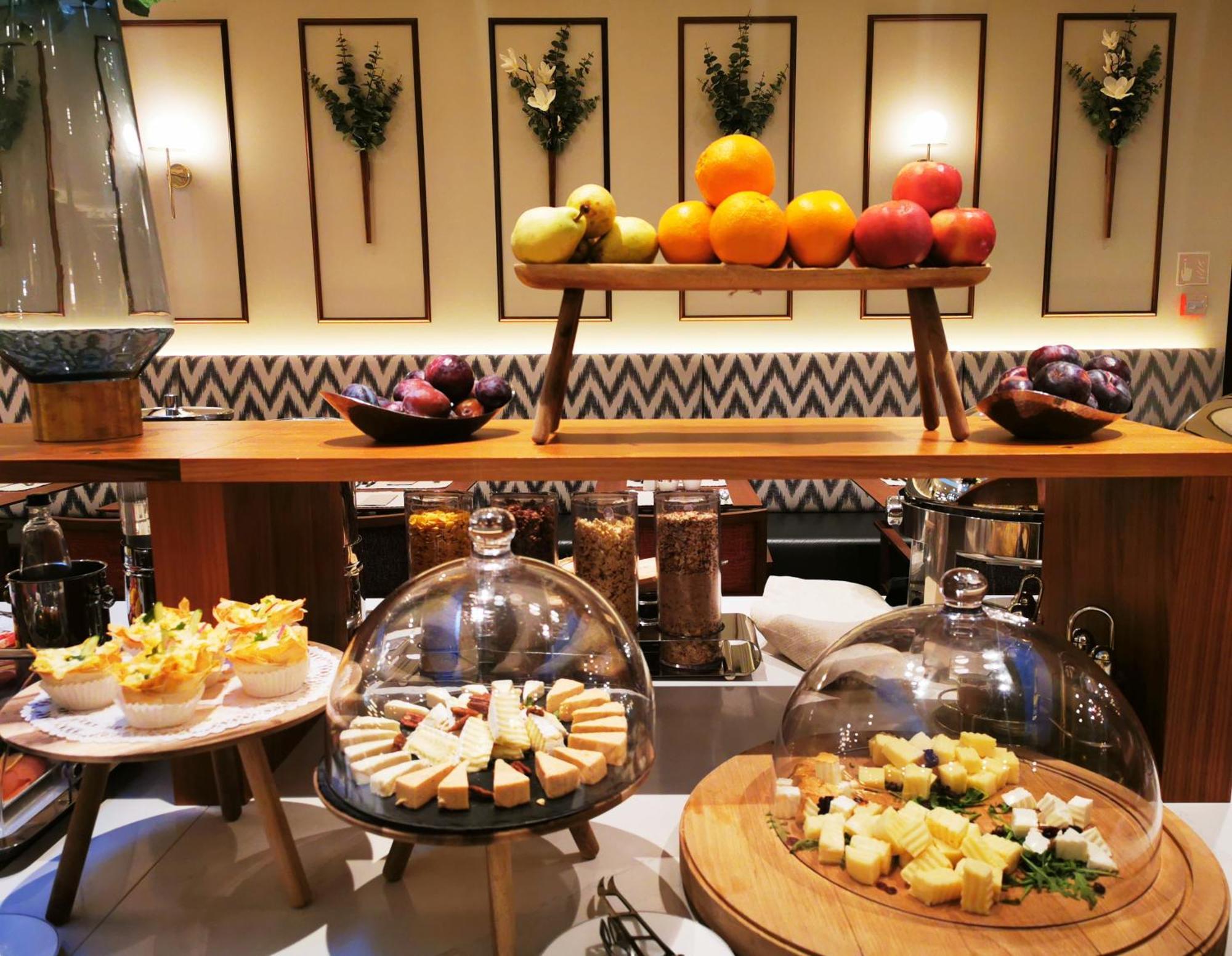 Est Grand Hotel Savoy Budapeşte Dış mekan fotoğraf